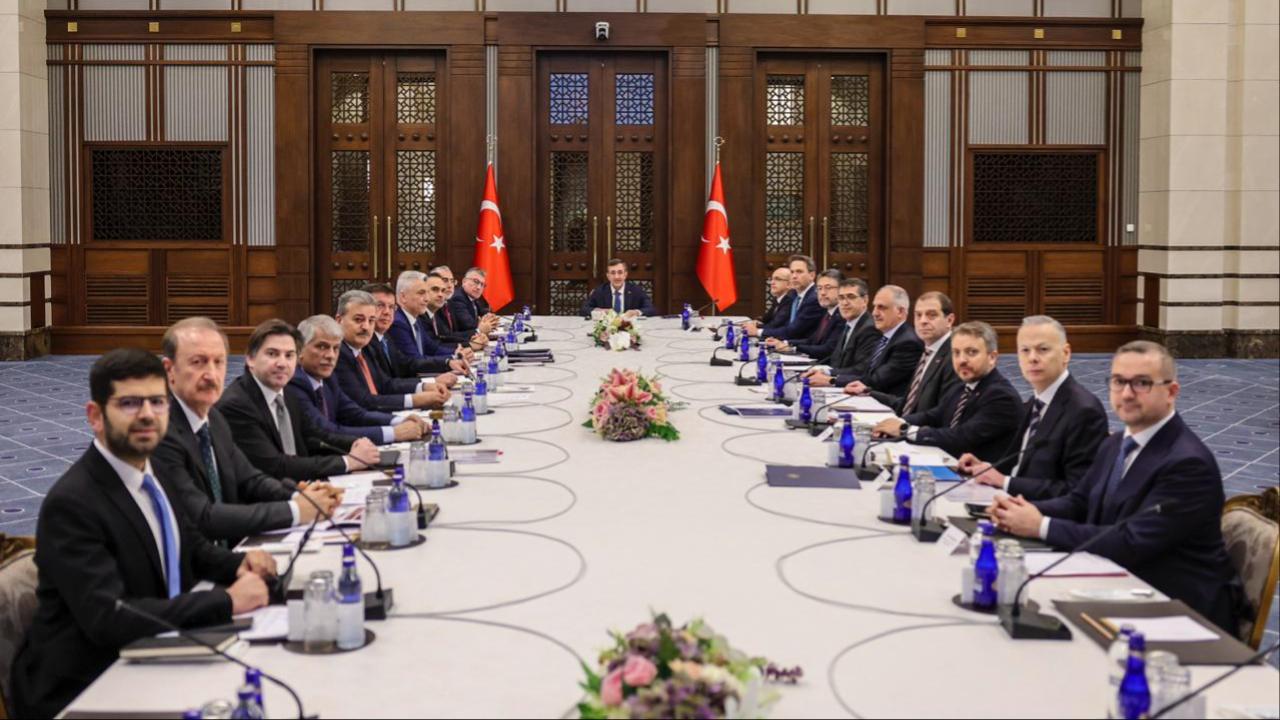 Ekonomi yönetimi toplandı 1 ekonomi yonetimi toplandi ae6e70d980b1