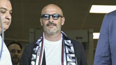 Beşiktaş, teknik direktör Vincenzo Italiano ile 2027-2028 sezonu sonuna kadar
