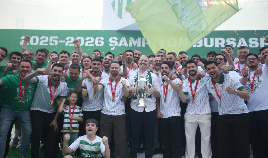 Trendyol 1.Lig’de şampiyonluk hedefleyen Bursaspor yeni sezonun ilk antrenmanını bugün