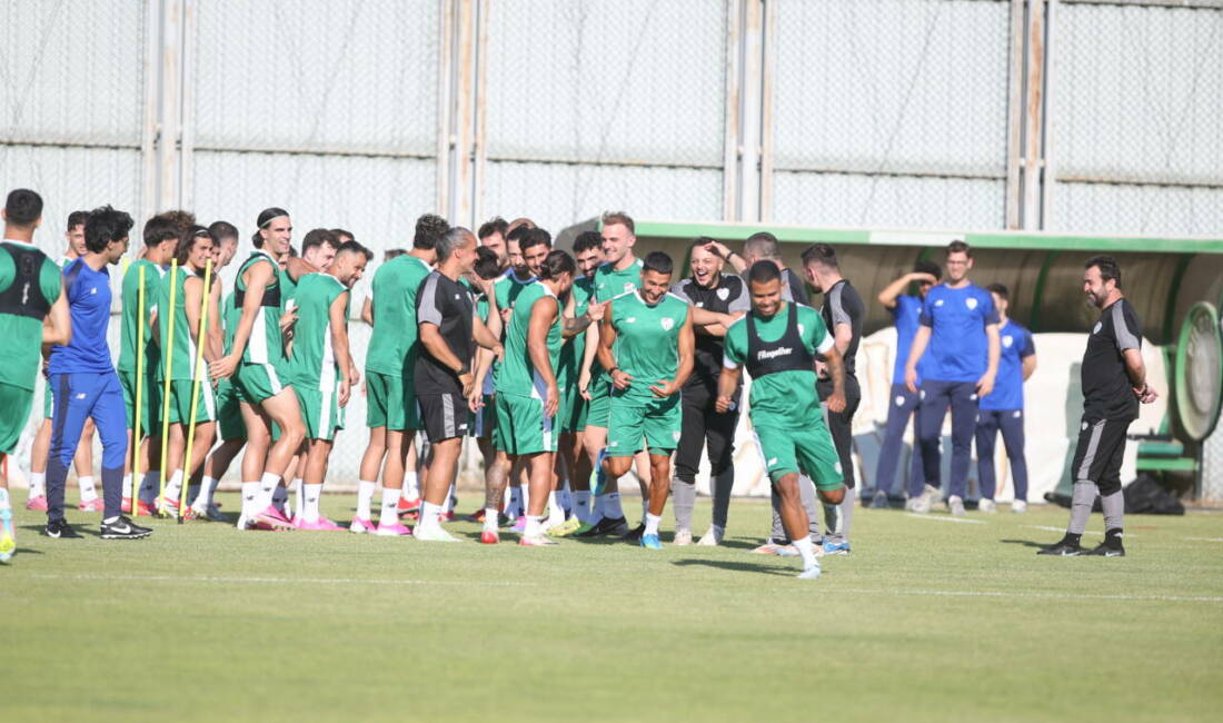 Yeni sezonda Trendyol 1. Lig’de şampiyonluk hedefleyen Bursaspor, 2026-2027 sezonunu