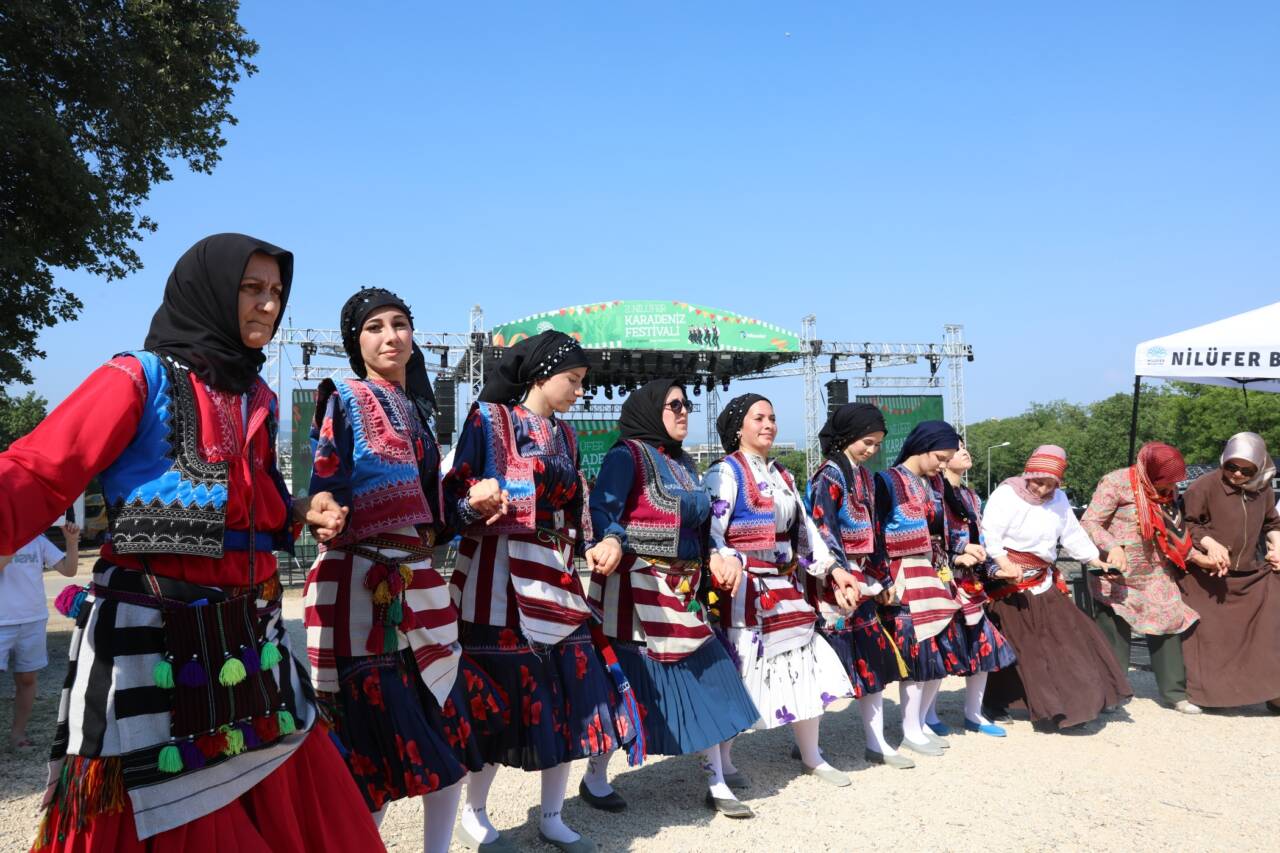 Bursa'da Karadeniz coşkusu! 2 2. Nilüfer Karadeniz Festivali sona erdi