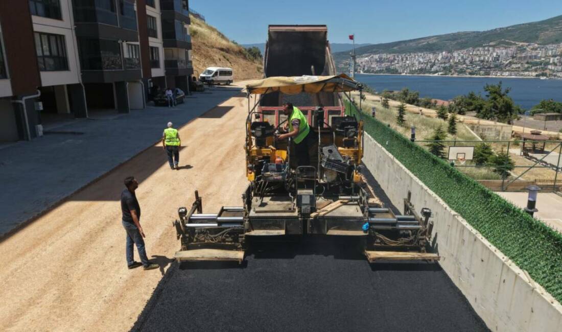 Bursa’nın sahil bölgesine yeni yollar Gemlik Belediyesi, ilçenin gelişim gösteren bölgelerinde altyapı ve üstyapı çalışmalarını