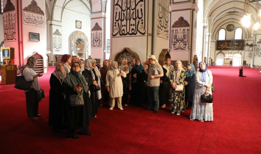 Gemlik Belediyesi'nin kültür turları Kurtul Mahallesi sakinleriyle devam etti. Vatandaşlar,