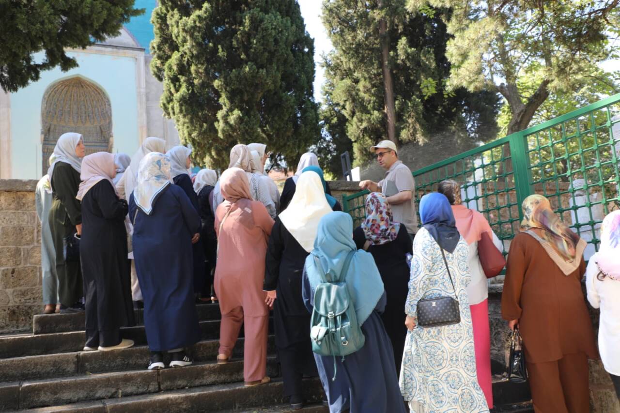 Gemlik Belediyesi Kültür Turları Kurtul Mahallesi ile Devam Etti