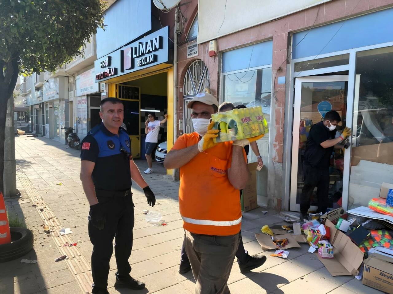 Bursa'da şoke eden görüntü! Çok sayıda sağlıksız gıda... 8 Bursa'da şoke eden görüntü! Çok sayıda sağlıksız gıda...