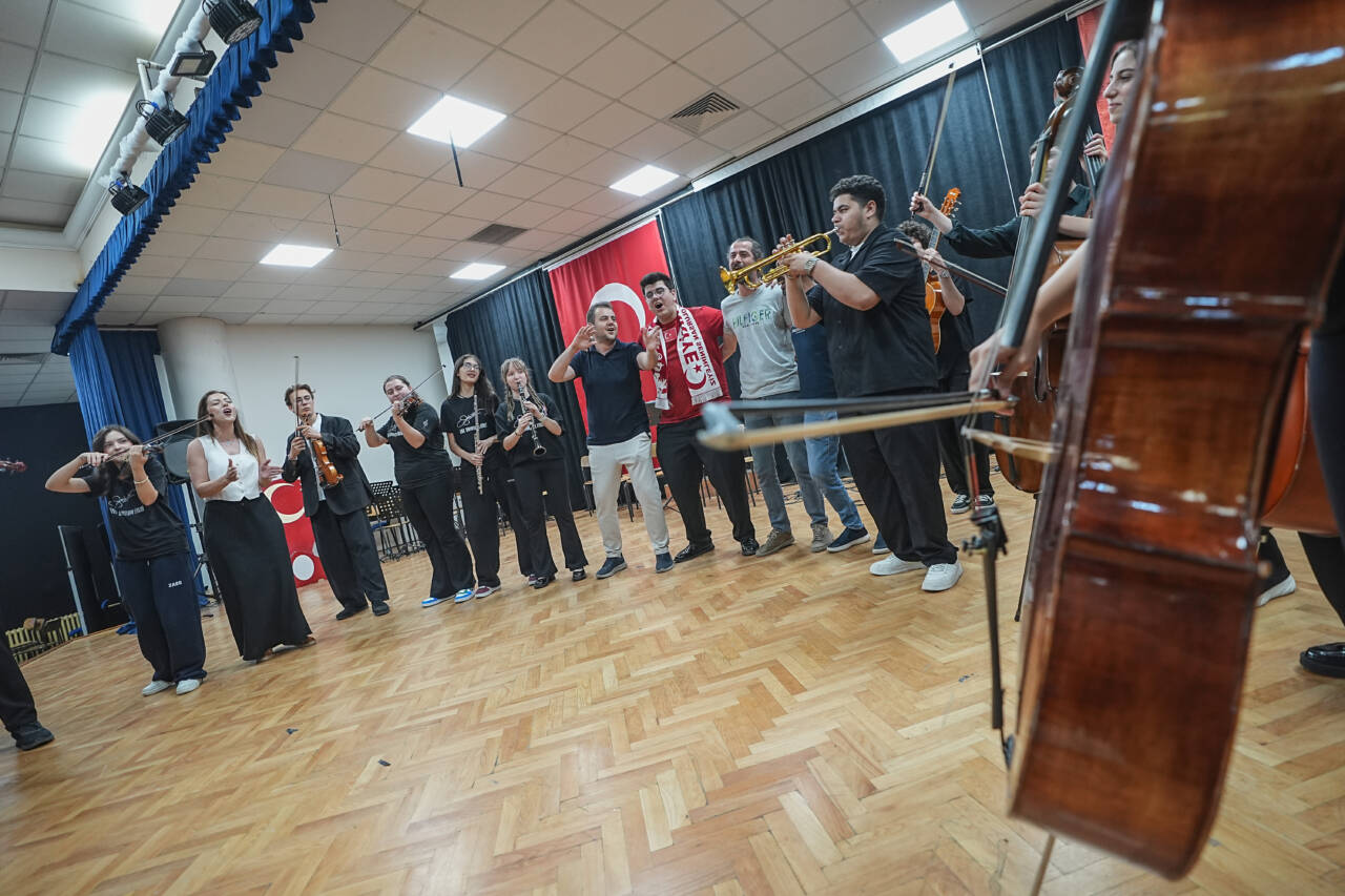 Gururlandıran birincilik! Milli Takım’ın marşı Bursa’dan çıktı 9 gururlandiran birincilik bizim cocuklar marsi bursadan cikti 858b68fca058