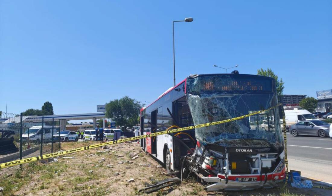 Hastaneden birliğine dönerken kazada hayatını kaybetti Ankara'da belediye otobüsü ve hafif ticari aracın çarpıştığı kazada hayatını