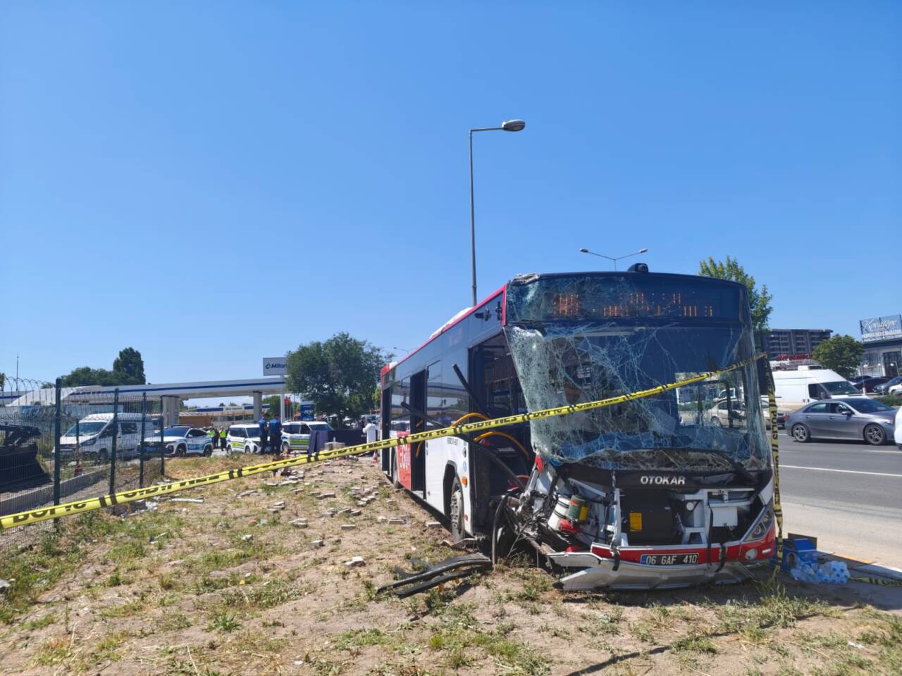 Hastaneden birliğine dönerken kazada hayatını kaybetti 2 hastaneden birligine donerken kazada hayatini kaybetti 7af0ab14dec7