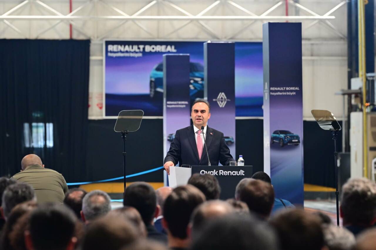 Türkiye'nin konuştuğu Bursa'da üretilen araca Sanayi ve Teknoloji Bakanı Kacır'dan övgü 4