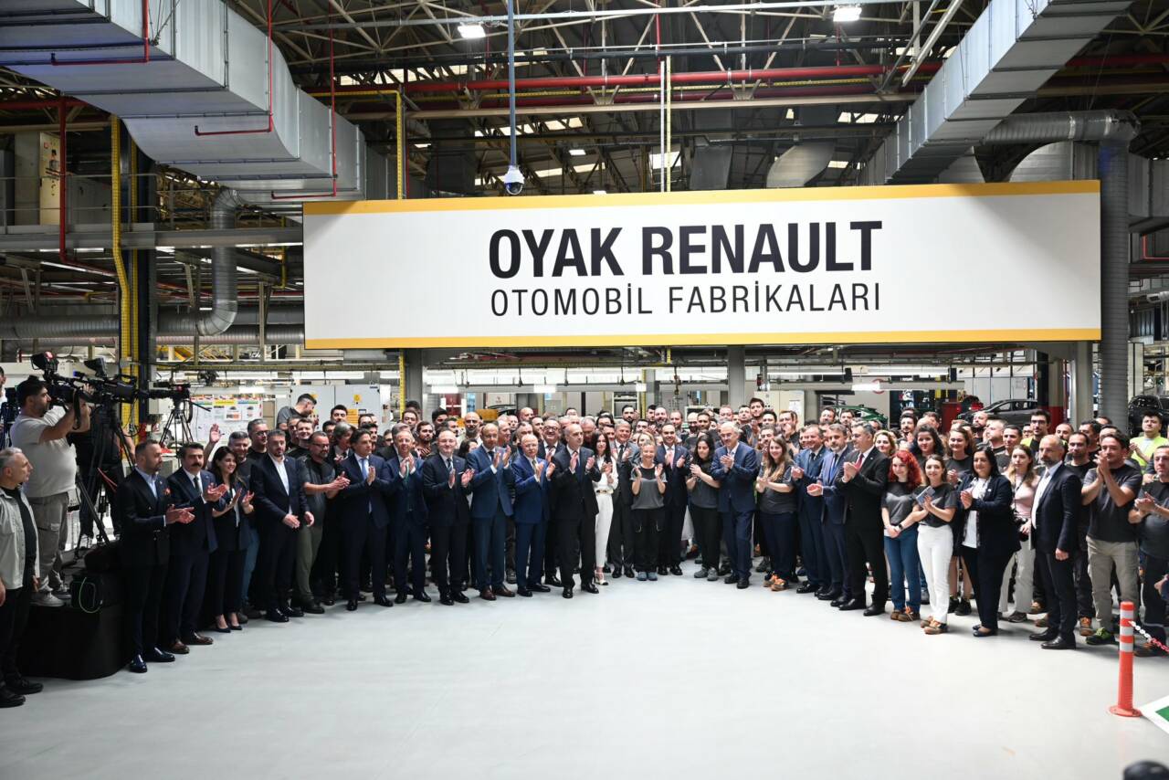 Türkiye'nin konuştuğu Bursa'da üretilen araca Sanayi ve Teknoloji Bakanı Kacır'dan övgü 5 hkmvhjbwqamcmjw
