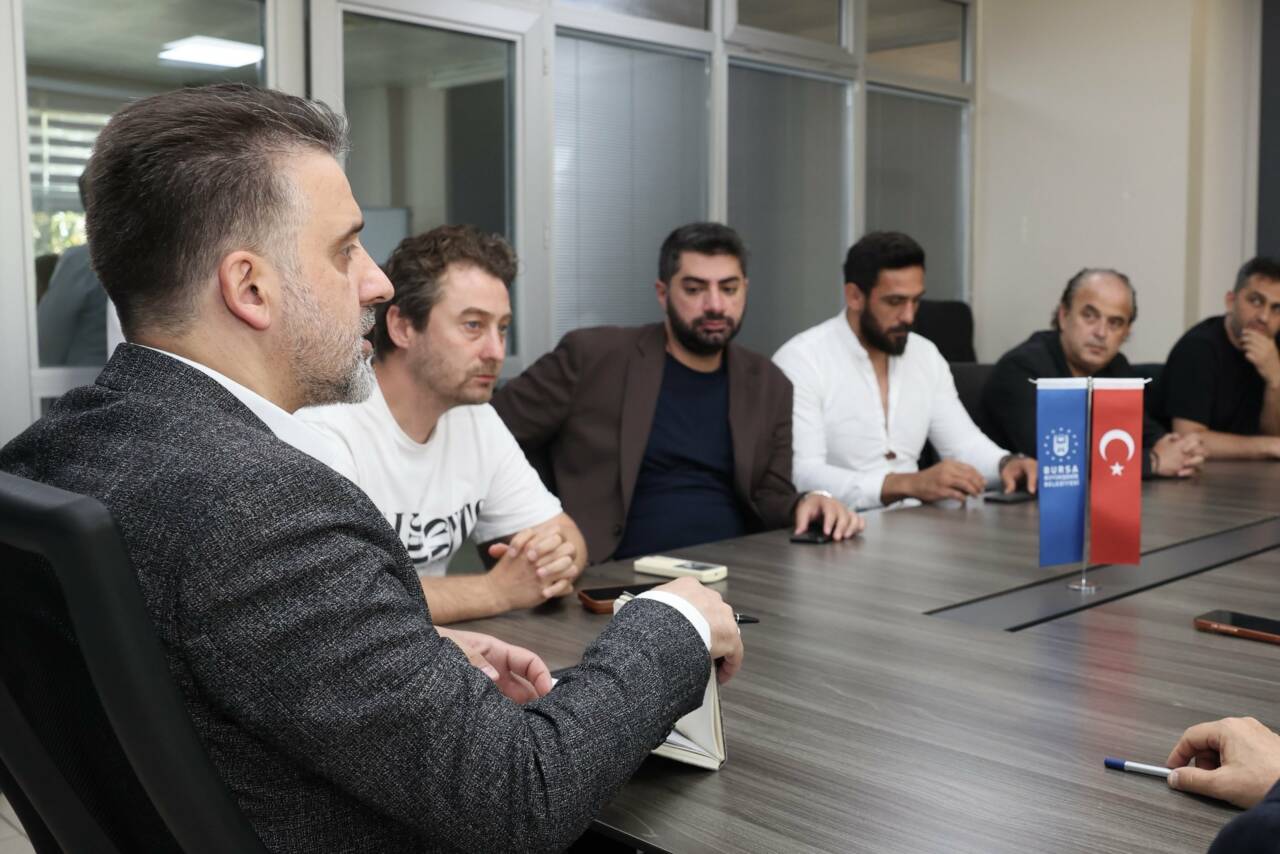 Bursa Büyükşehir Başkan Vekili Biba'dan Sezer Sezgin ve yönetimine ziyaret 3 hkr45thwmaa0l7c