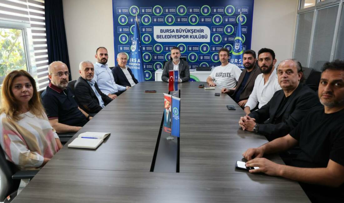 Bursa Büyükşehir Başkan Vekili Biba’dan Sezer Sezgin ve yönetimine ziyaret Bursa Büyükşehir Belediye Başkan Vekili Şahin Biba, Büyükşehir Belediyespor Başkanı
