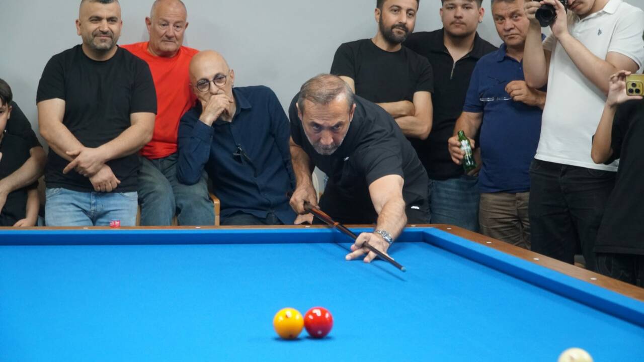 Dünya Şampiyonu Semih Saygıner Bursa' da 8 img 20260611 wa0011