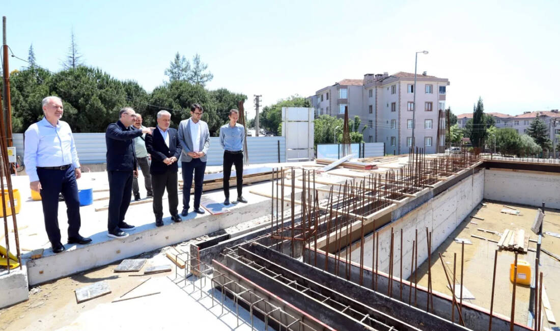 Bursa’ya değer katacak projelerde son durum ne? Yerinde incelediler AK Parti Bursa Milletvekili Ayhan Salman, Gençlik ve Spor Bakanlığı