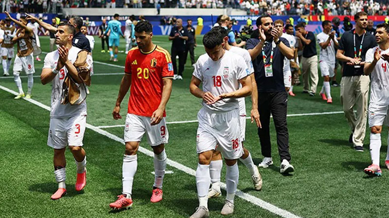 Soyunma odasına not bırakıp ülkeden ayrıldılar Belçika ile golsüz berabere kalan İran Milli Takımı, maç sonunda