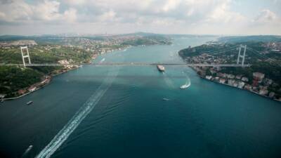 İstanbul Boğazı'nda gemi trafiği saat 11.00 sıralarında çift yönlü askıya