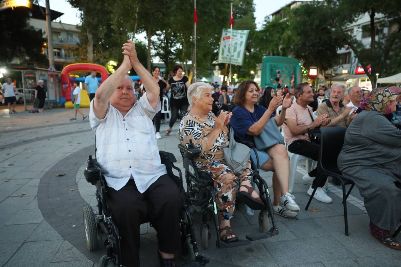Başkan Erkan Aydın, Şenlik Coşkusuna Ortak Oldu