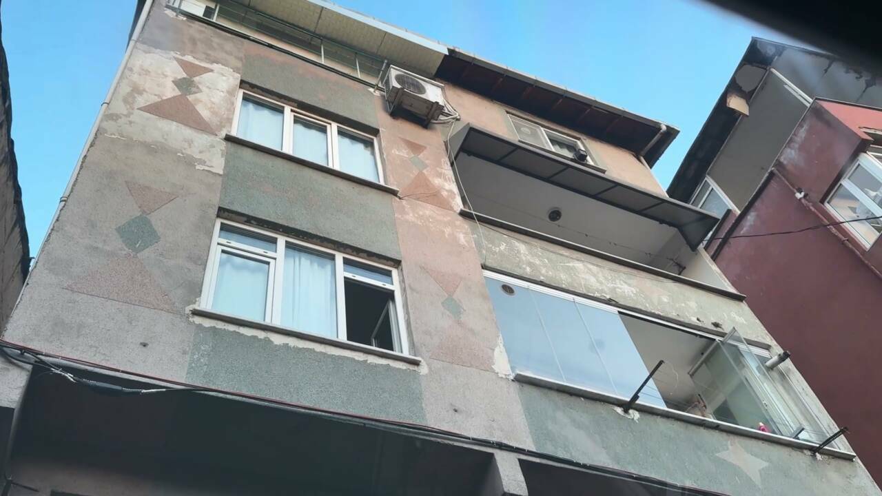 Yeni evli Sevil'in kahreden ölümü 5 kagithanede yeni evli 26 yasindaki sevili esi salonda olu buldu aramizda sorun yoktu 1408e43c3dd7