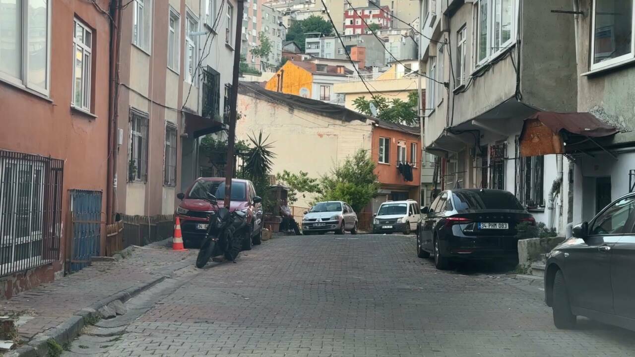 Yeni evli Sevil'in kahreden ölümü 6 kagithanede yeni evli 26 yasindaki sevili esi salonda olu buldu aramizda sorun yoktu 499e1cabfc28