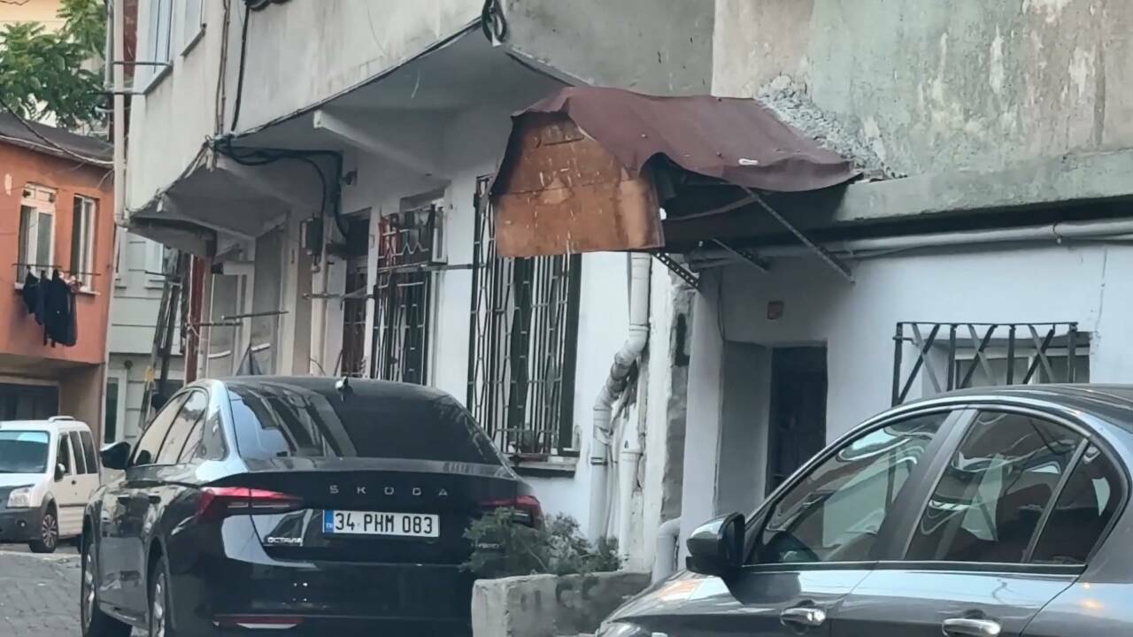 Yeni evli Sevil'in kahreden ölümü 4 kagithanede yeni evli 26 yasindaki sevili esi salonda olu buldu aramizda sorun yoktu ee52d5382579