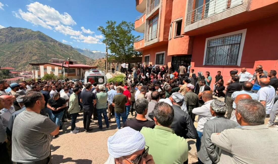 Hakkari’nin Şemdinli ilçesinde kayınpederinin evini basan uzman çavuş, 4 kişiyi