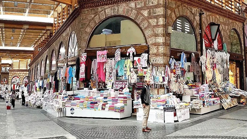 Bursa esnafı kan ağlıyor: Siyasete acil çağrı! Olay Gazetesi Yazarı Ahmet Emin Yılmaz, Bursa Muhtelif Esnaf ve Sanatkarlar Odası Başkanı Özkan İlhan'ın