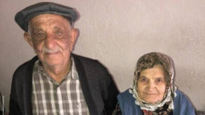 Kahramanmaraş’ın Andırın ilçesinde, 67 yıllık evli olan Abdullah İspir (96)