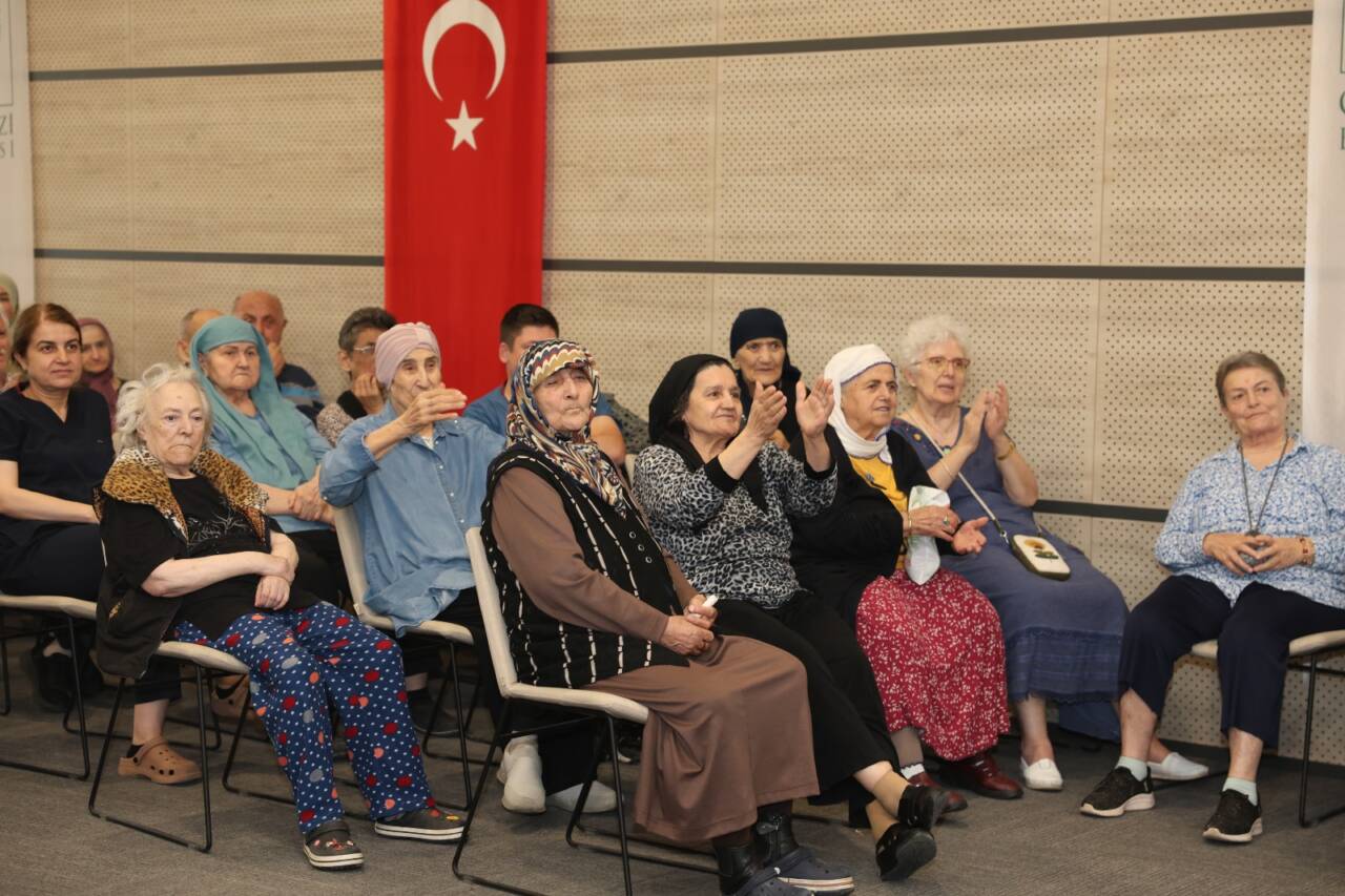 Bursa'da moral konseri 3 Fwd: Osmangazi’de OBAM, BAREM ve ALBAM Üyelerine Moral Konseri (Görüntülü)
