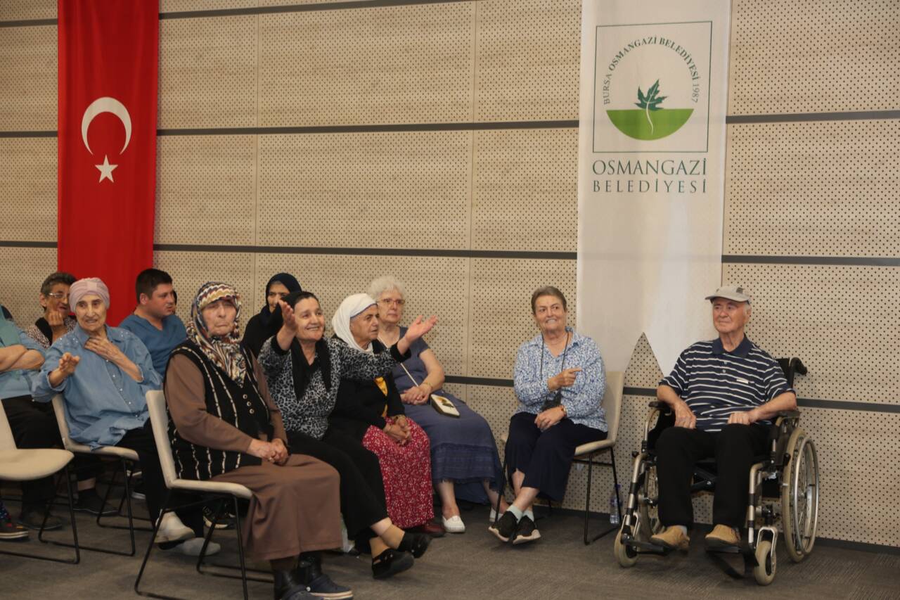 Bursa'da moral konseri 7 Fwd: Osmangazi’de OBAM, BAREM ve ALBAM Üyelerine Moral Konseri (Görüntülü)