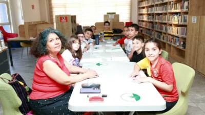 Osmangazi Belediyesi tarafından edebiyata ilgi duyan çocukları bir araya getirmek