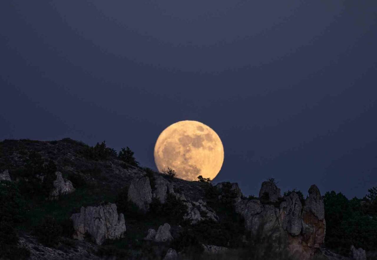 mavi aydan gorsel solen olusturdu efb4d9fae2a1