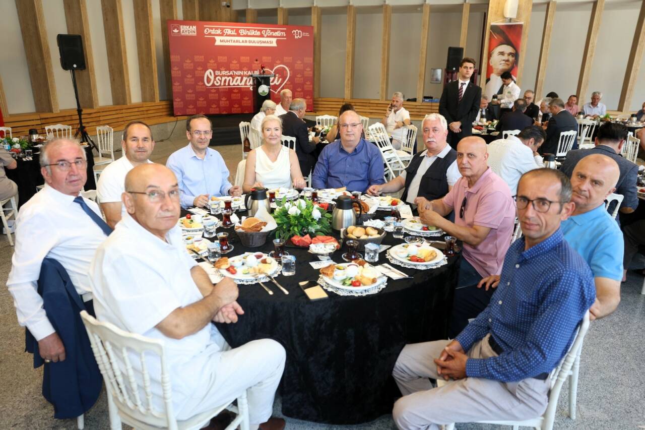 Bursa'da Başkan Aydın'dan muhtarlarla ortak akıl buluşması 4 Fwd: Başkan Aydın Muhtarlarla Ortak Akıl Buluşması’nda Bir Araya Geldi (Görüntülü)