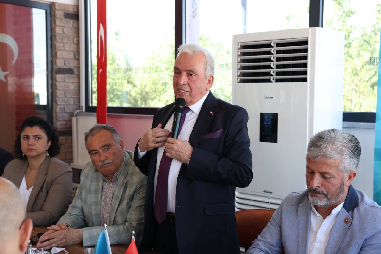Başkan Şadi Özdemir, muhtarlara turizm projelerini anlattı 5 muhtarlar fadilli 4