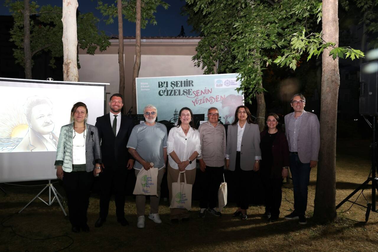 Fwd: (FOTOĞRAFLI) NÂZIM HİKMET NİLÜFER’DE ANILDI