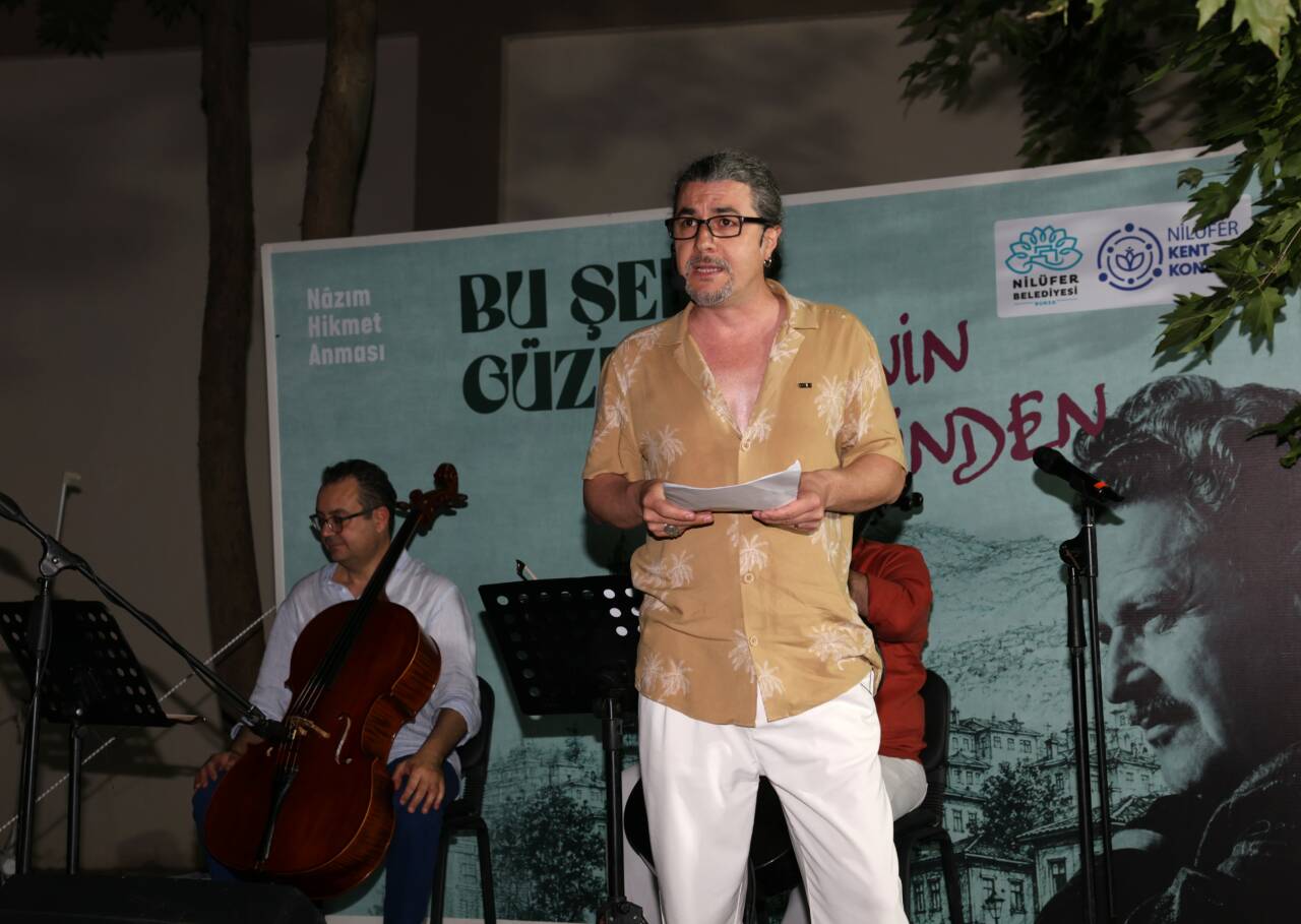 Fwd: (FOTOĞRAFLI) NÂZIM HİKMET NİLÜFER’DE ANILDI