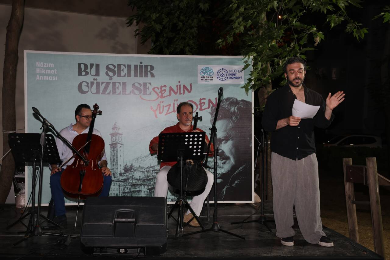 Fwd: (FOTOĞRAFLI) NÂZIM HİKMET NİLÜFER’DE ANILDI