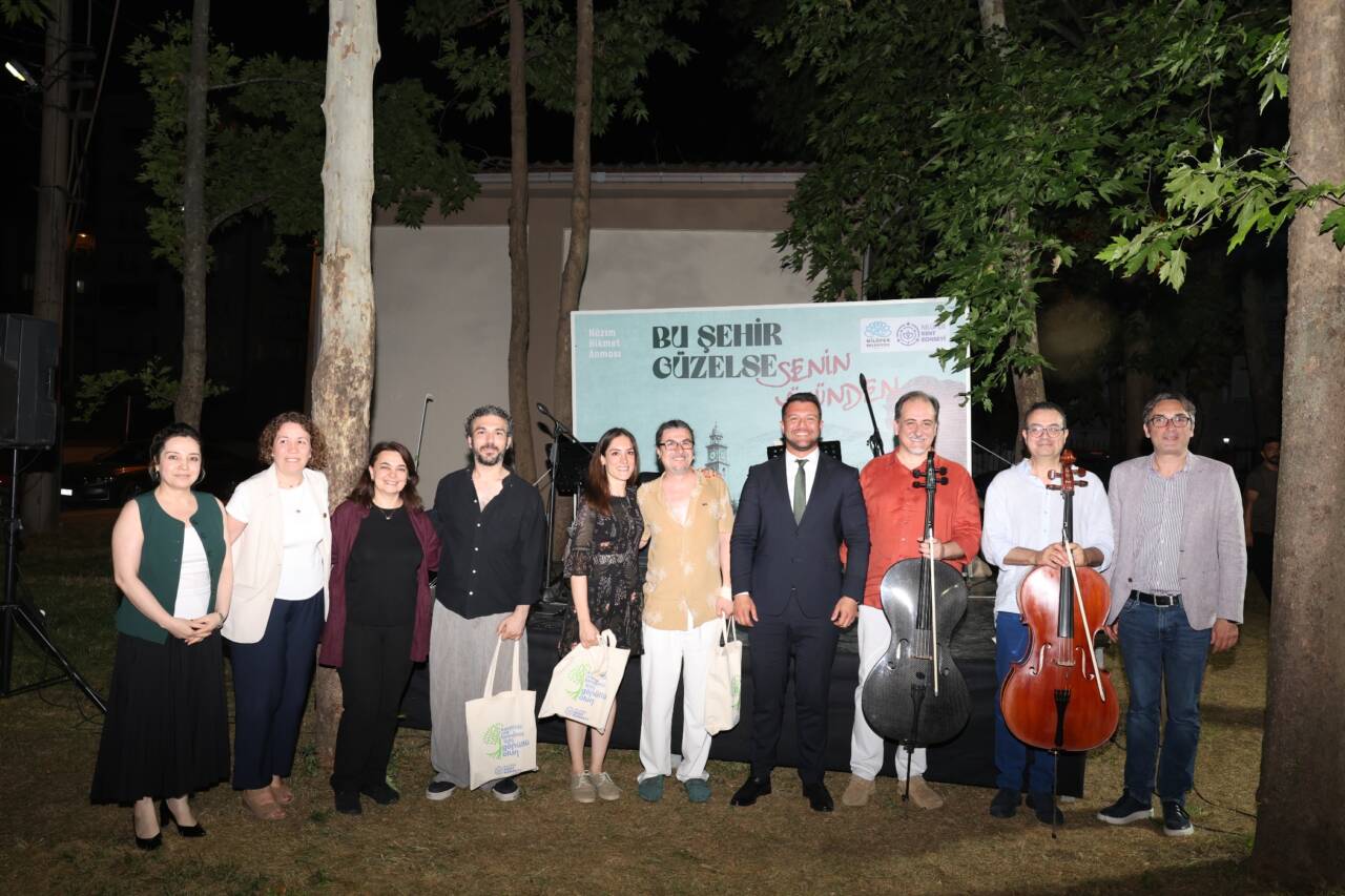 Fwd: (FOTOĞRAFLI) NÂZIM HİKMET NİLÜFER’DE ANILDI