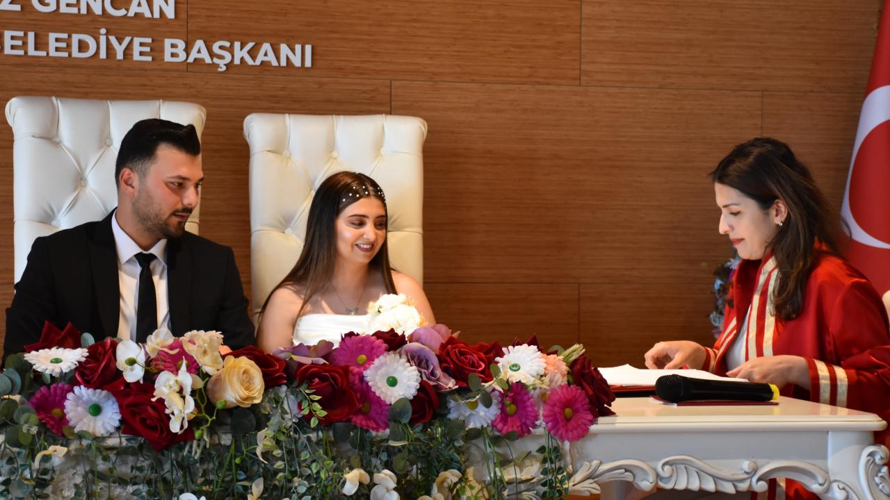 Nikah salonlarında 6.6.6 yoğunluğu 2 nikah salonlarinda 6 haziran yogunlugu 10ce19ec91e0