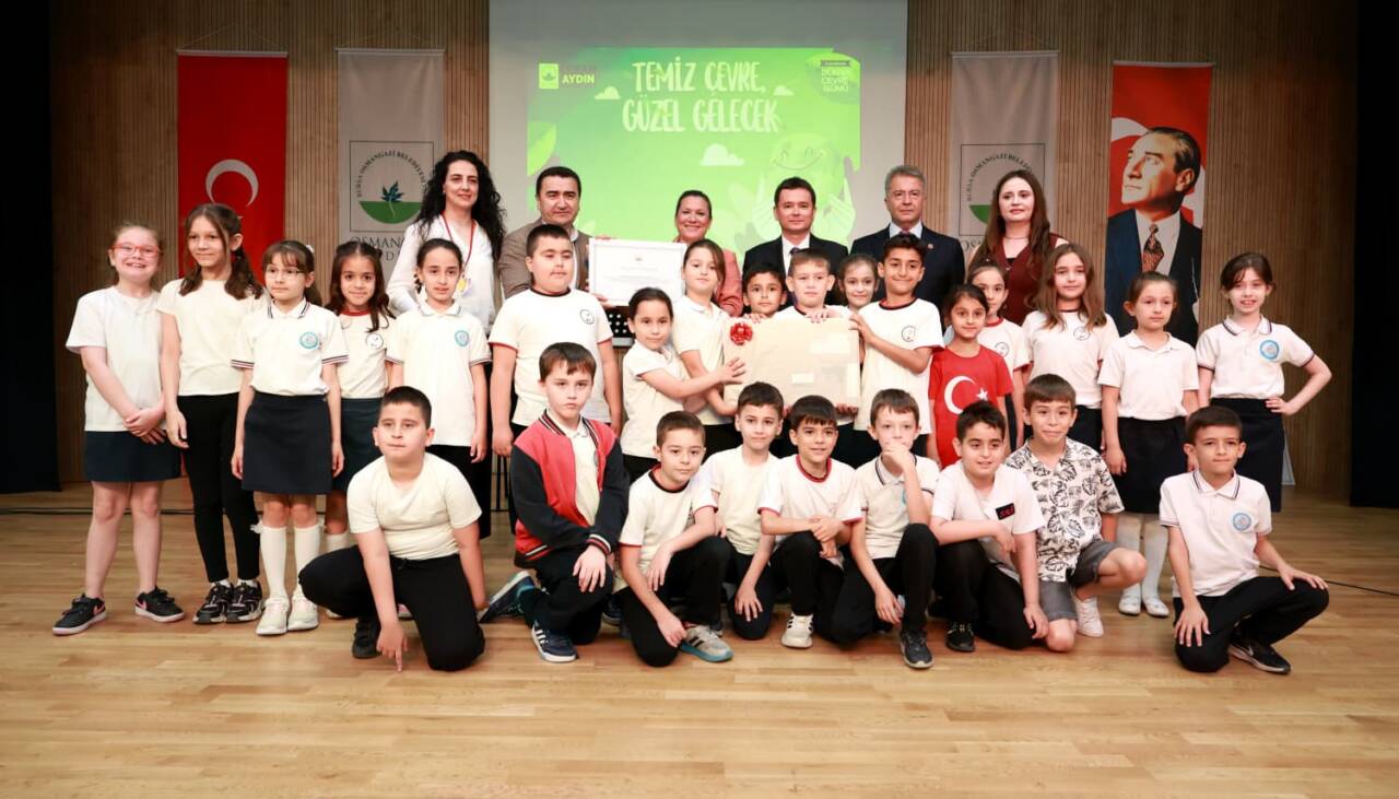 Osmangazi Belediyesi’nin düzenlediği Okullar Arası Atık Toplama Yarışması’nda en fazla