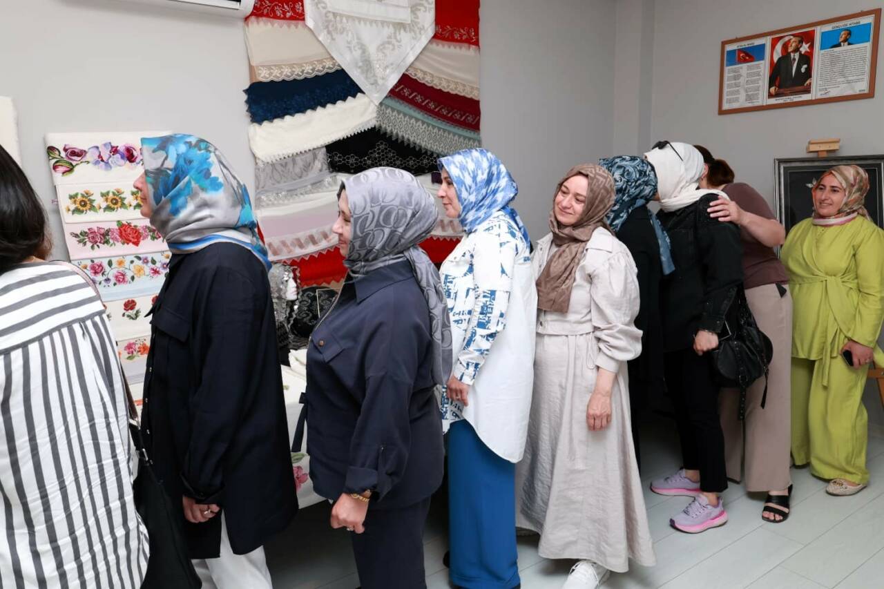 Bursa'nın üreten kadınlarının emekleri 2 osmek sergi 2
