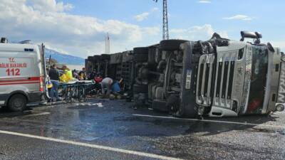 Ağrı'nın Patnos ilçesinde meydana gelen zincirleme trafik kazasında 2 kişi