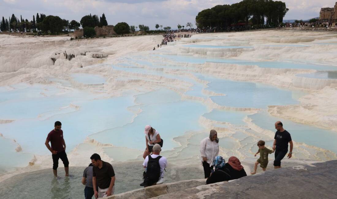 UNESCO Dünya Mirası Listesi'nde yer alan Hierapolis (Pamukkale) Ören Yeri'nde,