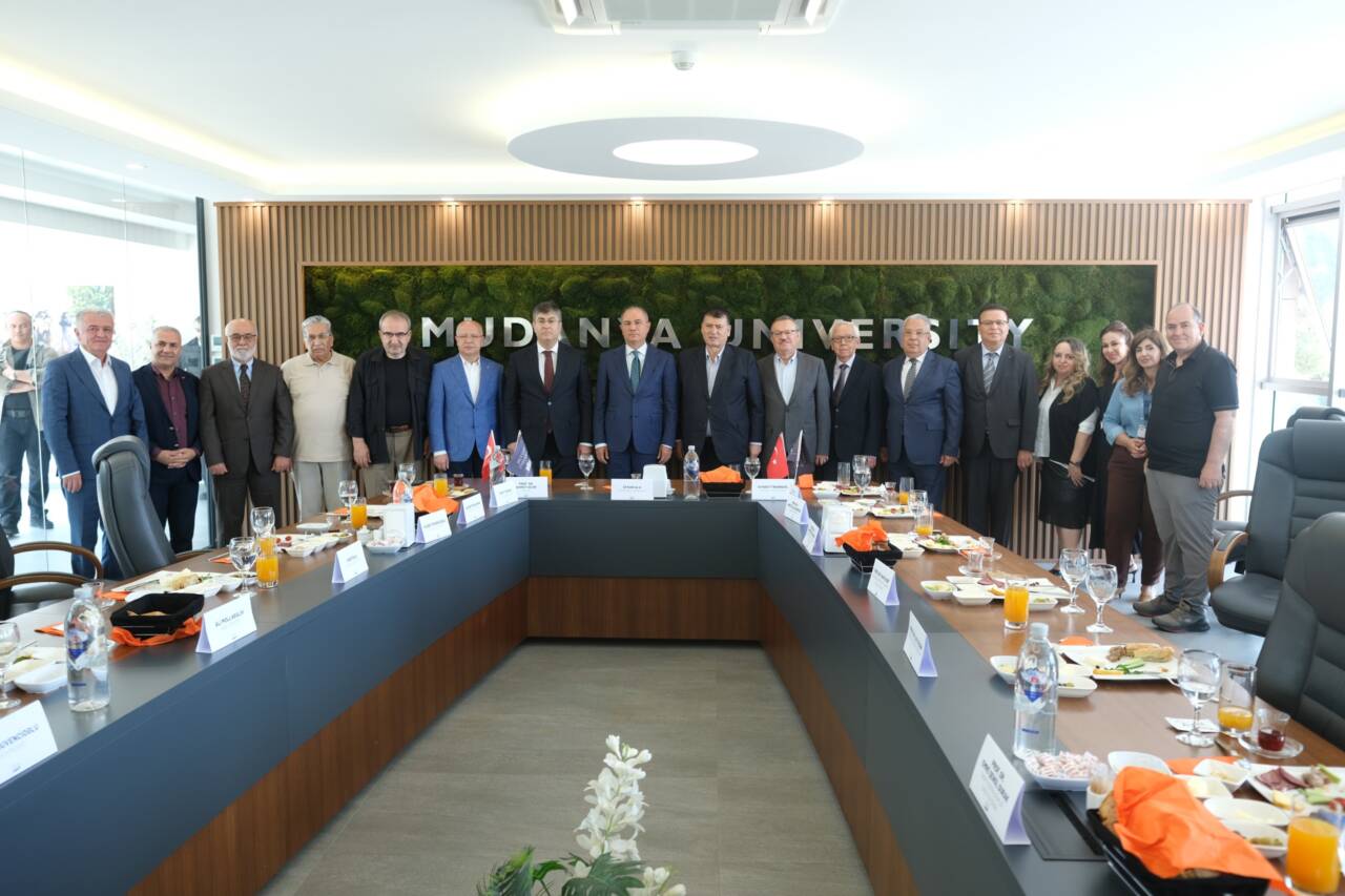 Efkan Ala’dan Mudanya Üniversitesi’ne ziyaret 5 Efkan Ala’dan Mudanya Üniversitesi’ne ziyaret