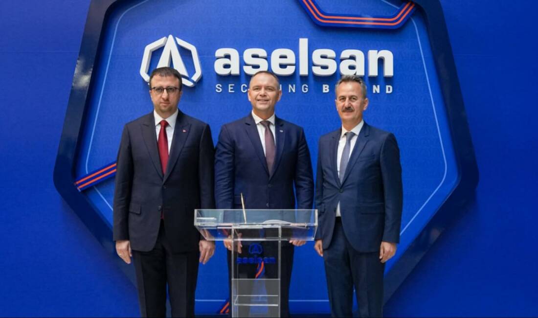 Polonya Cumhurbaşkanı Navrocki’den ASELSAN’a ziyaret Polonya Cumhurbaşkanı Karol Nawrocki, Cumhurbaşkanı Recep Tayyip Erdoğan’ın davetine icabetle