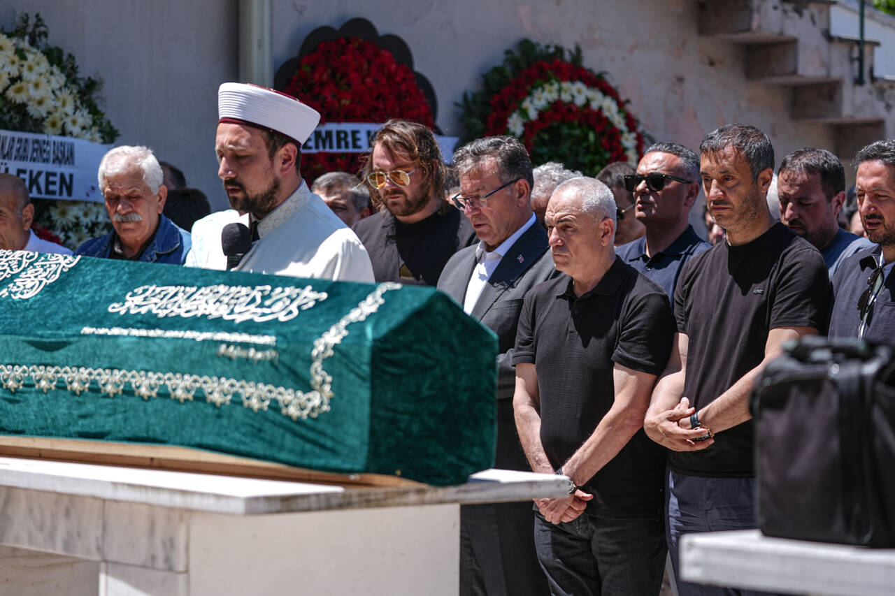 Rıza Çalımbay'ın acı günü 1 riza calimbayin aci gunu 51c7f3294e5f