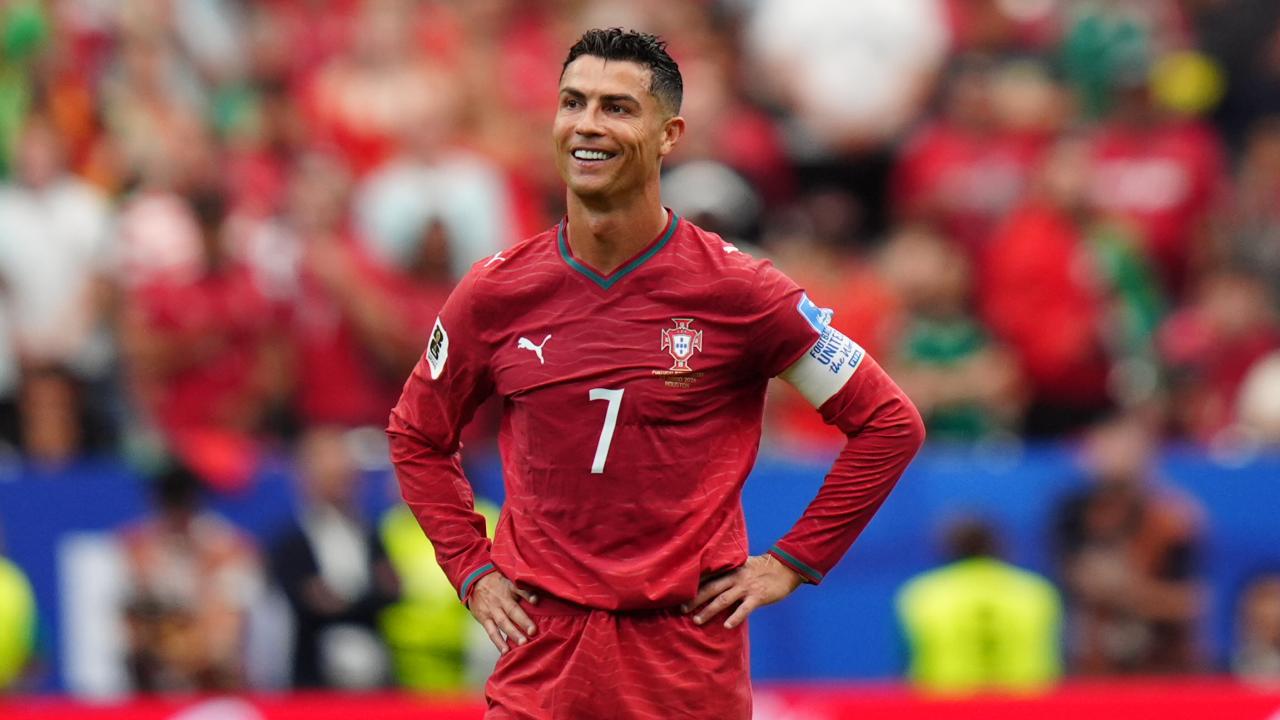 ronaldo tarihe gecti 815f6747a5bb