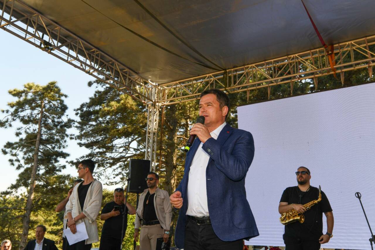 Fwd: Başkan Aydın RUMELİFED Pikniğinde Vatandaşlarla Buluştu (Görüntülü)