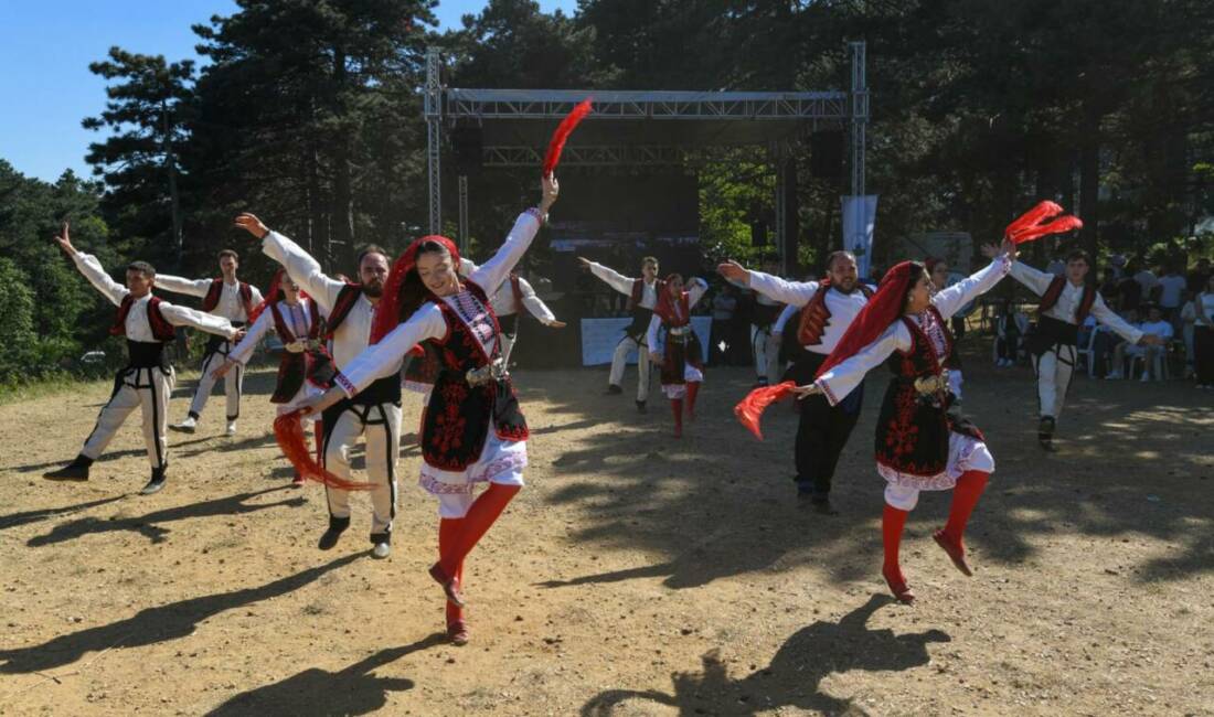 Osmangazi Belediye Başkanı Erkan Aydın, Rumeli Dernekleri Federasyonu (RUMELİFED) tarafından