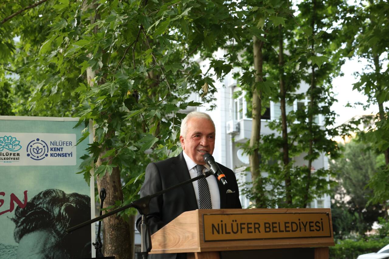 Fwd: (FOTOĞRAFLI) NÂZIM HİKMET NİLÜFER’DE ANILDI