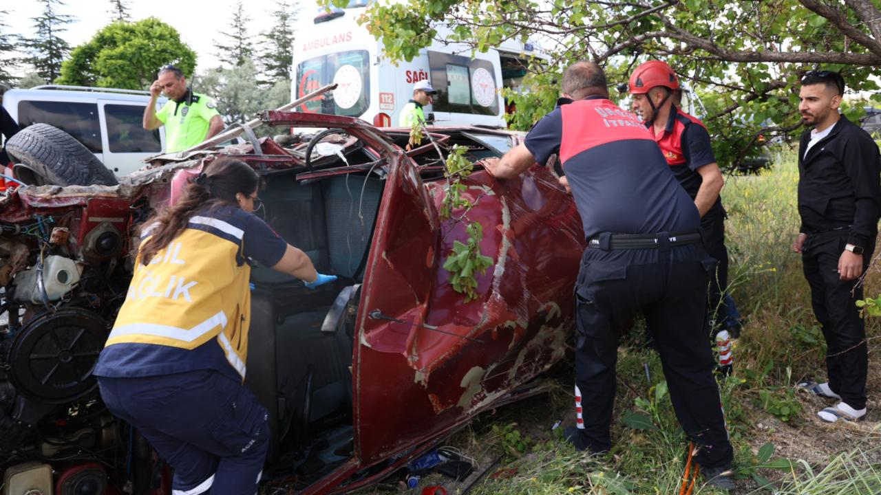 Sınav yolunda feci kaza 2 sinav yolunda feci kaza 936f577a5ed2